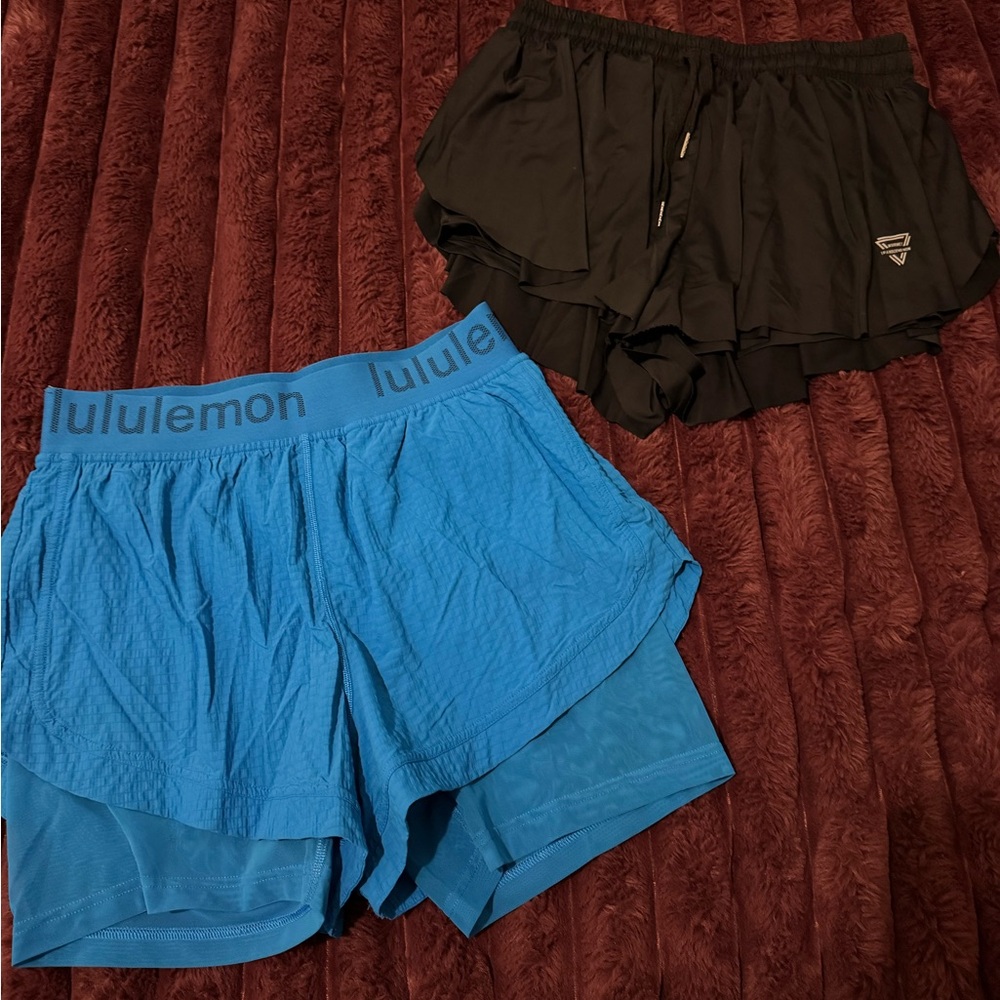 Lululemon Blue and Black Shorts Set